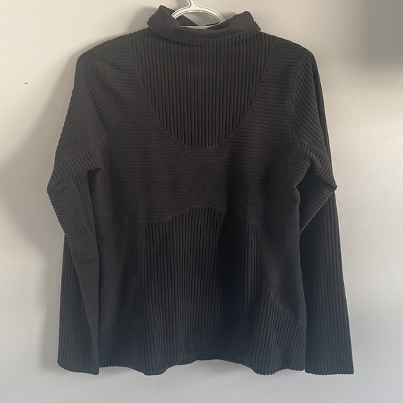 Black long sleeve ribbed Nike turtle neck. Never wore only tried on! - Picture 3 of 3